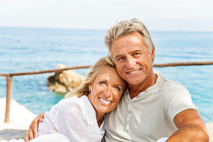 Pareja mediana edad