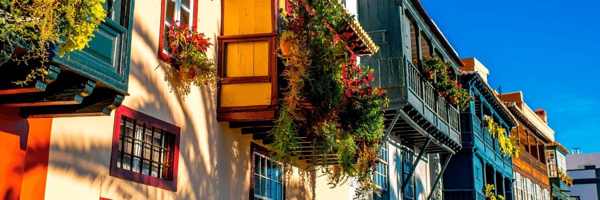 Zoek Sevilla naar La Palma (SVQ - SPC) vluchtaanbiedingen