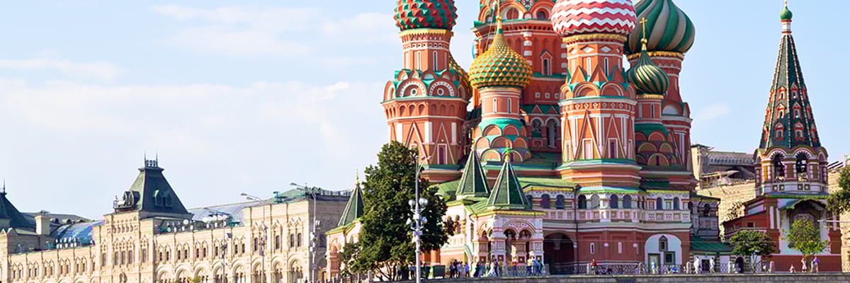 Compare ofertas en vuelos baratos a Rusia