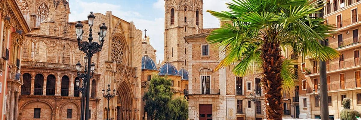 Voos baratos de Santa Cruz de la Sierra para Valência (VVI - VLC)
